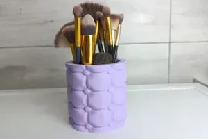 Elegant Quilted Makeup Brush Holder