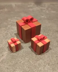 Simple gift box / present box - Christmas / Xmas decoration