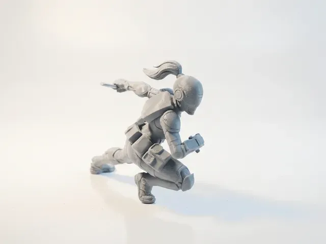 Futuristic Female Warrior Figurine 3D Printable — Фото 4 из 5