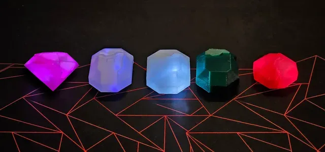 Broken Light-Up Diamond – Fantasy Prop for D&D and RPGs — Image 5 of 9