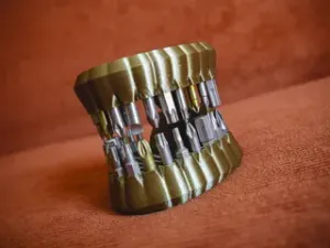 Print-in-place Jaw Hex Bit Holder