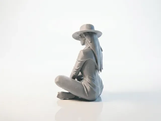 Sat Lady With Hat Figurine Female Figure 3D Printable — Фото 5 из 5