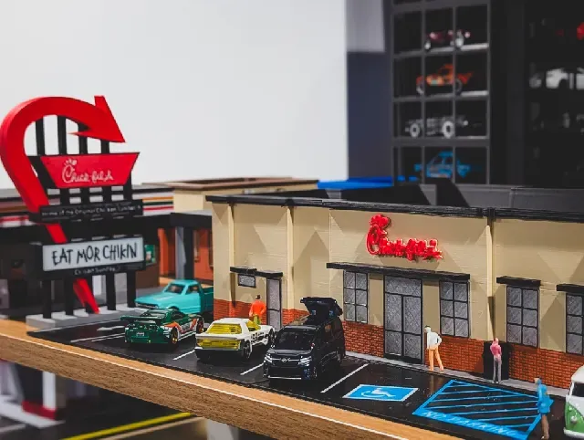 Chick-fil-A Model Set - 1:64 Scale Diorama — Фото 12 из 16
