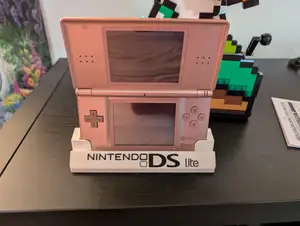 Nintendo DS Lite Display Stand
