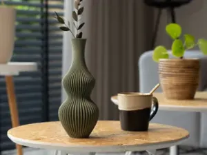 Vase NAMI - Elegant Wavy Vase