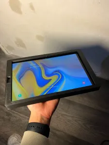 Tablet wallmount 10.1 inch compatible with more models