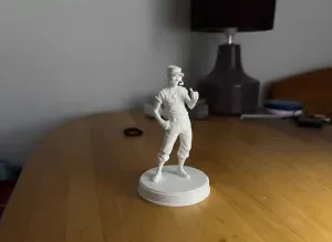 Scout – Team Fortress 2 Character Figurine