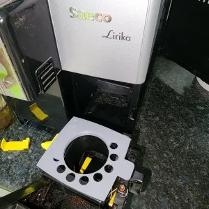 Saeco Lirika's Coffee Machine Grinded Coffee Leak fix