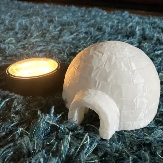 Igloo Night Light - Semi-Low Poly — Image 8 of 9