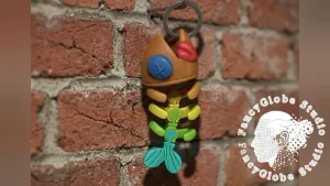 🎣 Cartoon Fish Skeleton Keychain