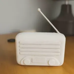 Retro rafio figurine