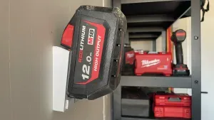 Milwaukee M18 Heavy-Duty Battery Holder (High Demand & Forge) // Milwaukee M18 Battery Holder (High-Output & Forge)