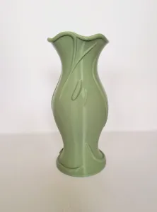 Flowing Garden Vase – Plant-Inspired Art Nouveau Homeware