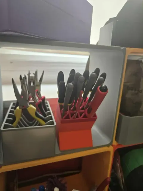 Triangle File/Tool/Paint Brush Holder desktop organization — Фото 3 из 5