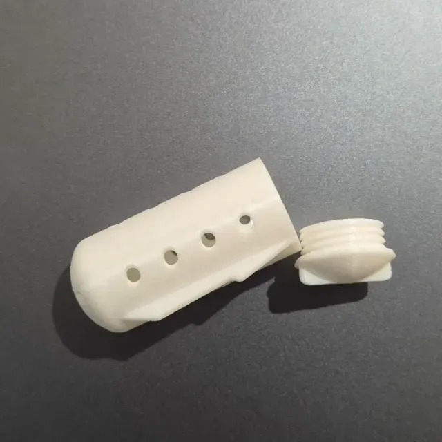 Screw groundbait feeder for fishing