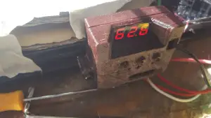 D810 thermostat case