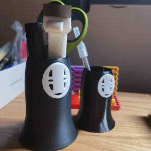 无脸男笔筒、花盆
