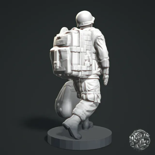 Soldier with Gear — Фото 7 из 9