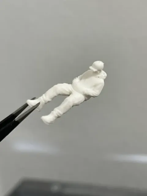 figure_sitting_k2 — Image 7 of 9
