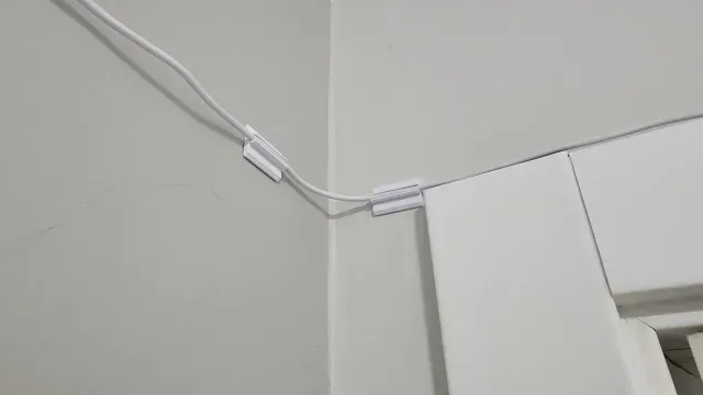Wall cable clip (3mm cable) — Image 2 of 8