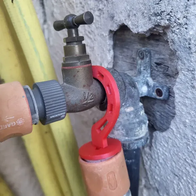 Quick Hose Connector Holder