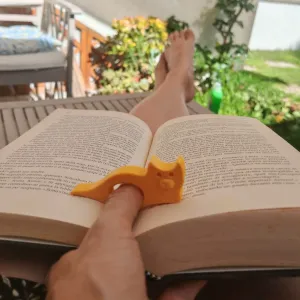 One-Paw Page Holder