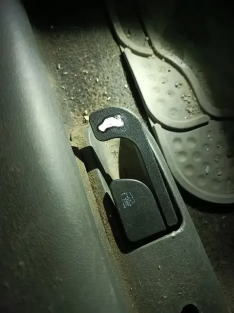 Trunk Lever Hyundai Accent 2008 — Фото 3 из 5