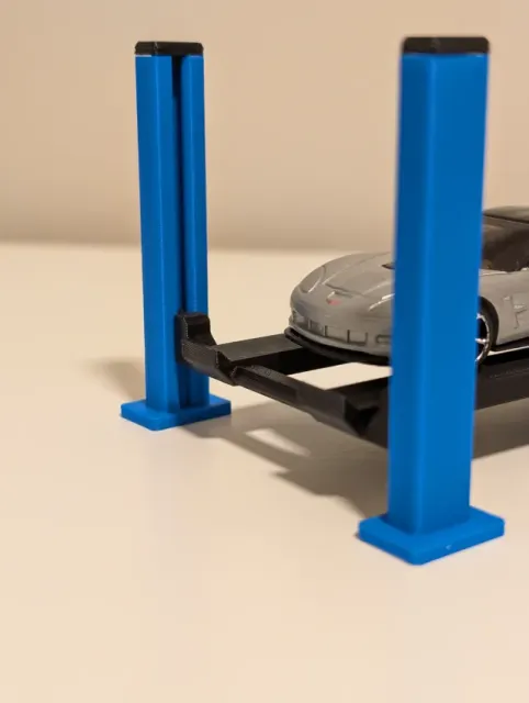 Hot Wheels 4 Post Hoist — Image 3 of 9