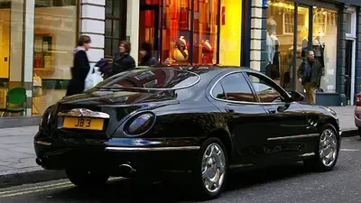 Sultan of Brunei Bentley P560 "Highlander" — Image 2 of 7