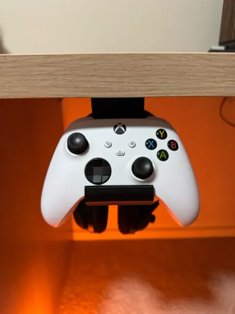 Headset and Controller Under Desk — Image 5 of 7