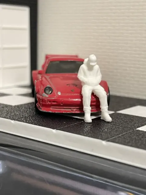 figure_sitting_k2 — Image 2 of 9