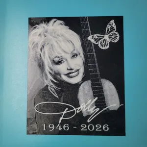 Dolly Parton Hueforge