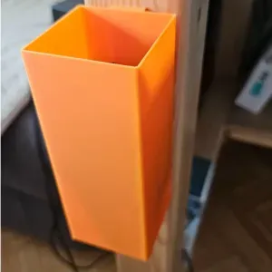 Mini trash can