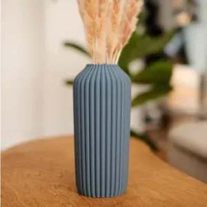 Japanese-style vase