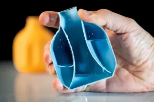 Infinite water vase trick