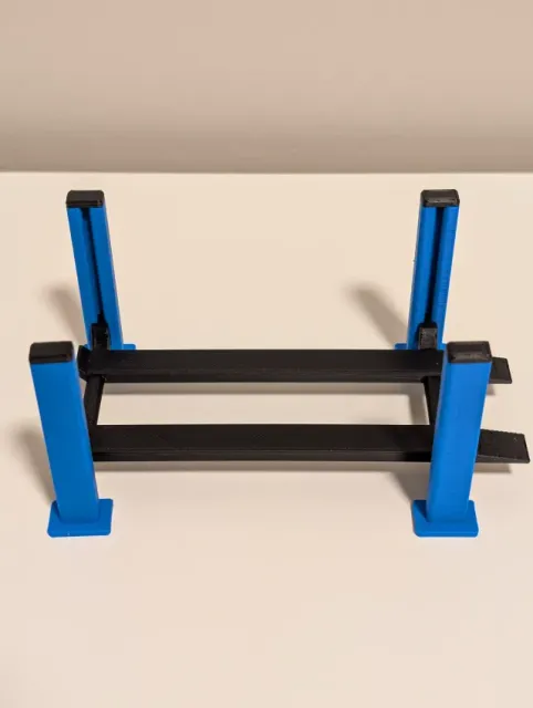 Hot Wheels 4 Post Hoist — Image 4 of 9