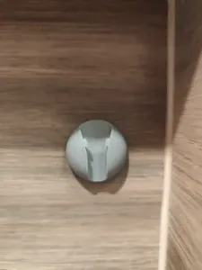 Minimalist Support-Free Razor Wall Mount (Venus/Gillette Com