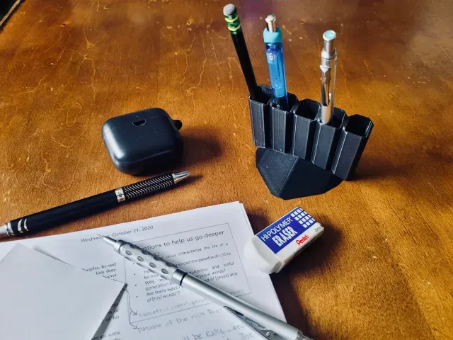 Geometric Pencil Stand — Image 3 of 4