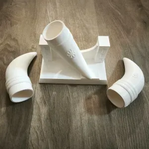 Viking Mead Horn Bundle with Display Stand