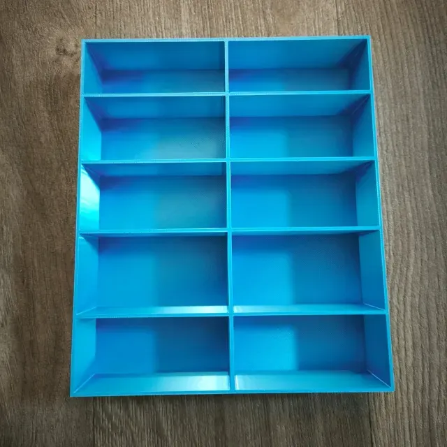 Hot Wheels Display Shelf — Image 2 of 4
