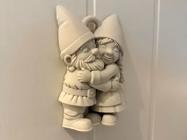 Hugging Gnomes Wall Art — Фото 2 из 4