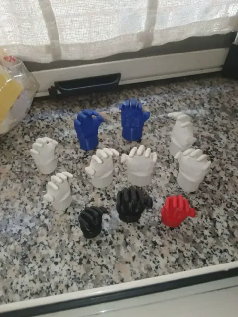 CUDDLY LITTLE HANDS FOR FINGERS