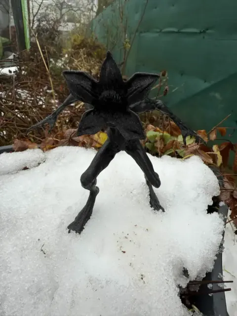 Demogorgon - monster from the movie Stranger Things — Фото 3 из 6