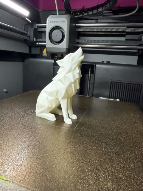 Low Poly Wolf – Geometric Wildlife Sculpture — Image 2 of 4
