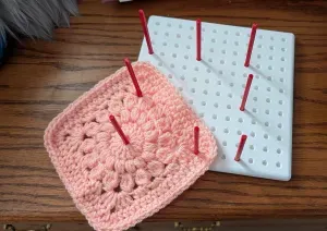 Small Square Crochet Blocking Board-hi
