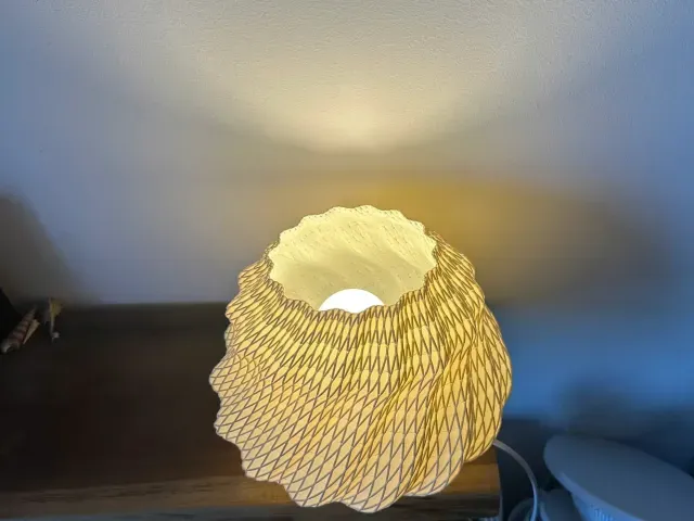 Zephyr Swirl Lamp — Фото 4 из 8
