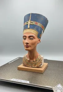 Busto de Nefertiti 3D | Escultura Histórica para Pintar