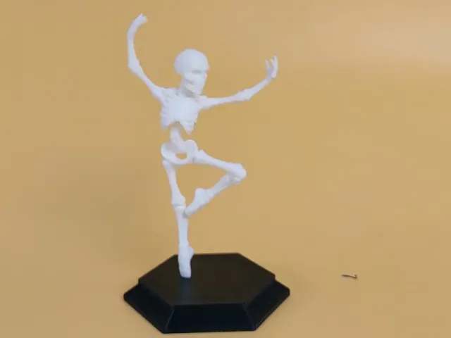 Skeleton Dancer on Toes
