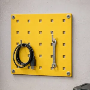 200x200 Square Hole Tool Board – 9x9 mm / 38 mm Pitch C/C