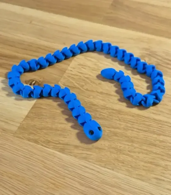 Cute Articulated Snake — Фото 5 из 9